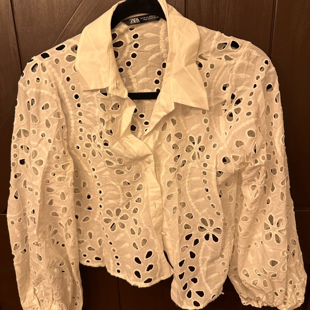 ZARA WHITE EYELET LONG SLEEVE TOP